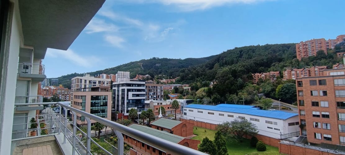 Apartamento de 3 alcobas en arriendo en Cedritos, Bogotá, 107 m² · foto 6 de 19