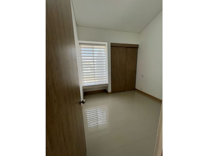 Casa de 3 alcobas en venta en El Castillo, Jamundí, 101 m² · foto 5 de 8