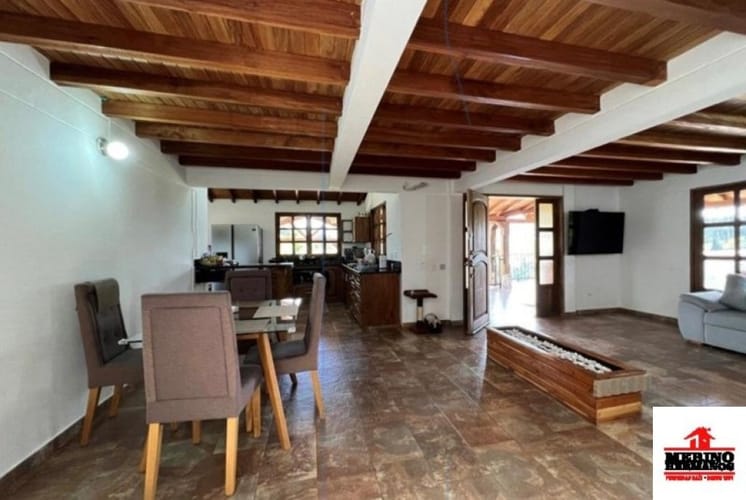 Casa de 4 alcobas en arriendo en Guarne, 300 m² · foto 13 de 24