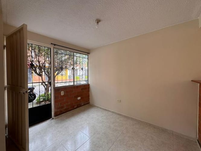 Casa de 3 alcobas en venta en Sendero De Miraflores Et Iii, Piedecuesta, 69 m² · foto 2 de 16