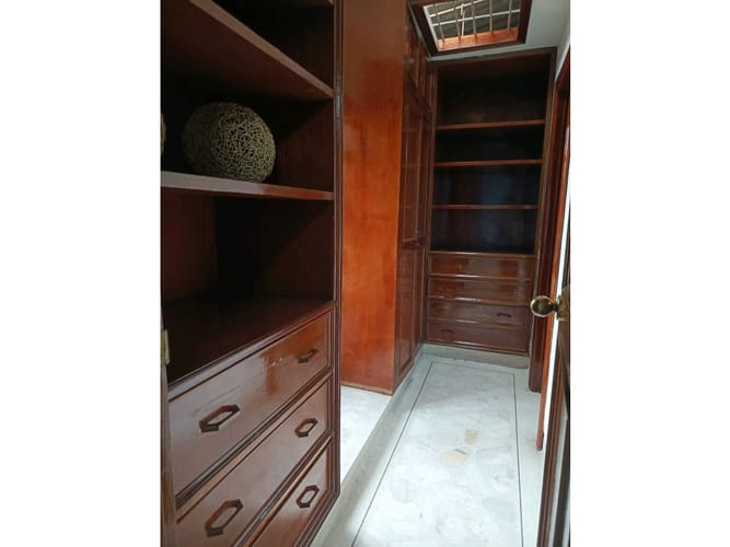 Casa de 9 alcobas en venta en La Flora, Cali, 340 m² · foto 6 de 24