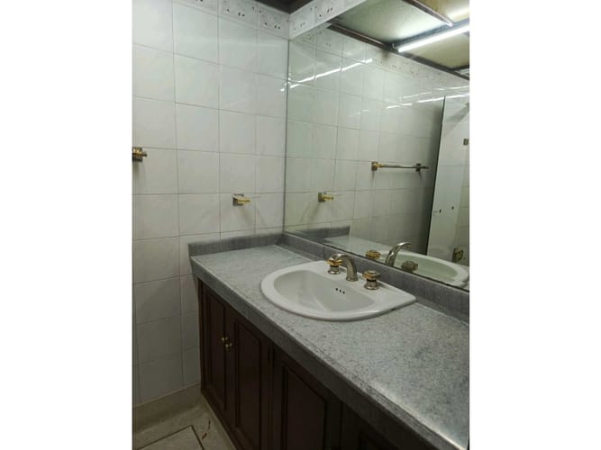 Casa de 9 alcobas en venta en La Flora, Cali, 340 m² · foto 10 de 24
