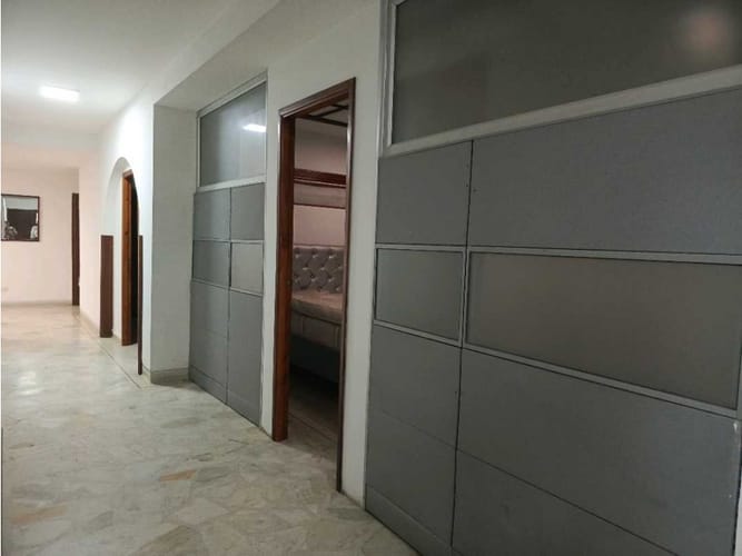 Casa de 9 alcobas en venta en La Flora, Cali, 340 m² · foto 17 de 24