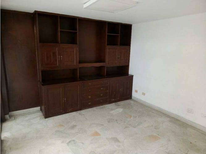 Casa de 9 alcobas en venta en La Flora, Cali, 340 m² · foto 19 de 24