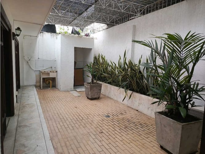 Casa de 9 alcobas en venta en La Flora, Cali, 340 m² · foto 24 de 24