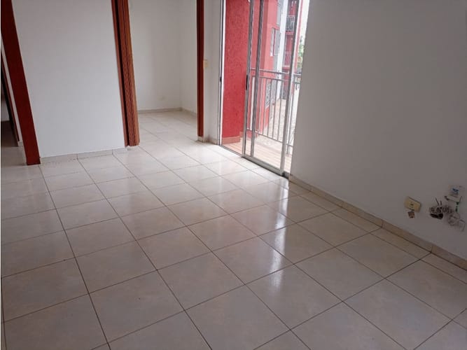 Apartamento de 2 alcobas en venta en Alamos, Cali, 60 m² · foto 2 de 18
