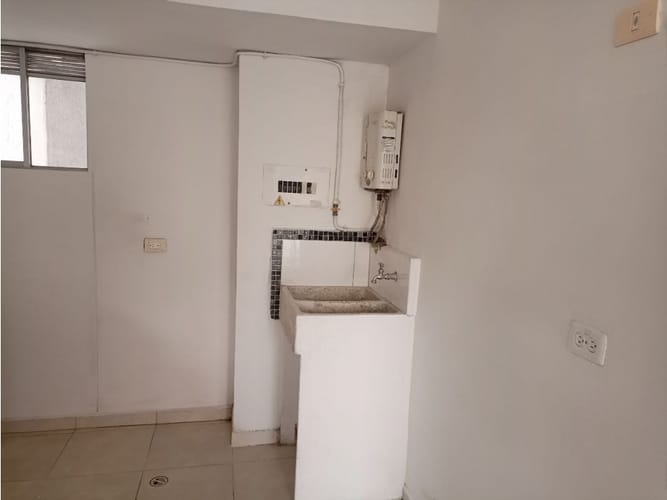 Apartamento de 2 alcobas en venta en Alamos, Cali, 60 m² · foto 6 de 18