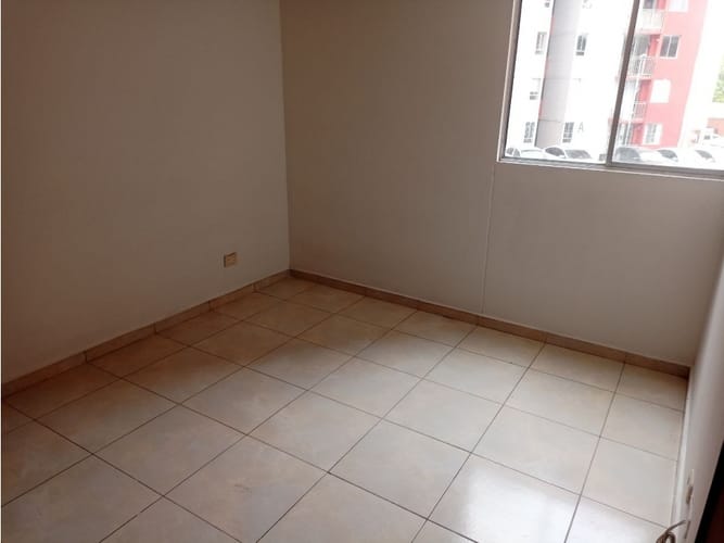 Apartamento de 2 alcobas en venta en Alamos, Cali, 60 m² · foto 12 de 18