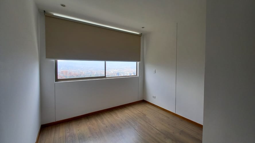 Apartamento de 2 alcobas en arriendo en Los Balsos, Medellín, 74 m² · foto 4 de 9