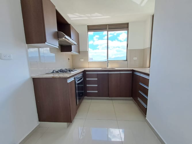 Apartamento de 2 alcobas en arriendo en Los Balsos, Medellín, 74 m² · foto 9 de 9