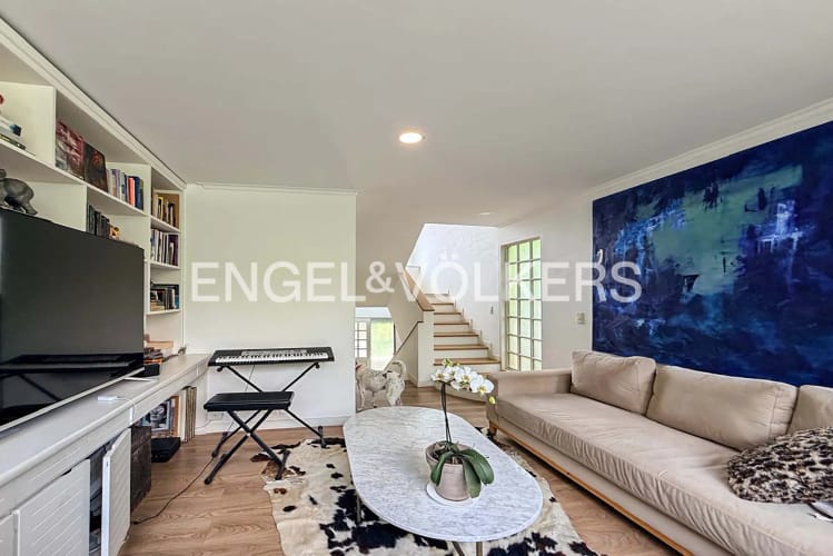 Casa de 4 alcobas en arriendo en Las Lomas No.1, Medellín, 235 m² · foto 15 de 16