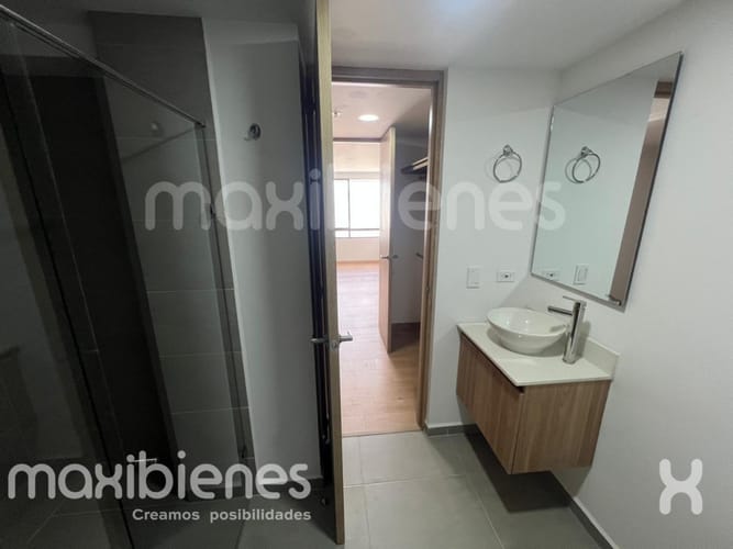 Apartamento de 3 alcobas en arriendo en Shellmar, Medellín, 102 m² · foto 12 de 17