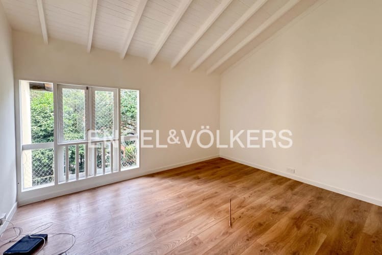 Casa de 4 alcobas en arriendo en Las Lomas No.1, Medellín, 235 m² · foto 13 de 16