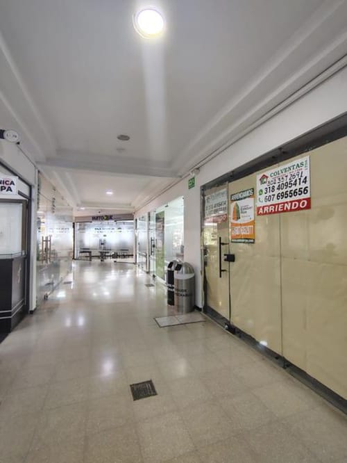Local en arriendo en Cañaveral, Floridablanca, 18 m² · foto 2 de 5