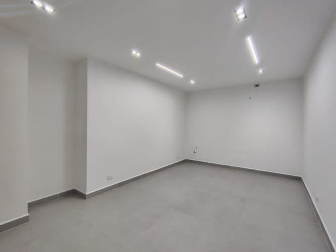 Local en arriendo en Cañaveral, Floridablanca, 18 m² · foto 5 de 5
