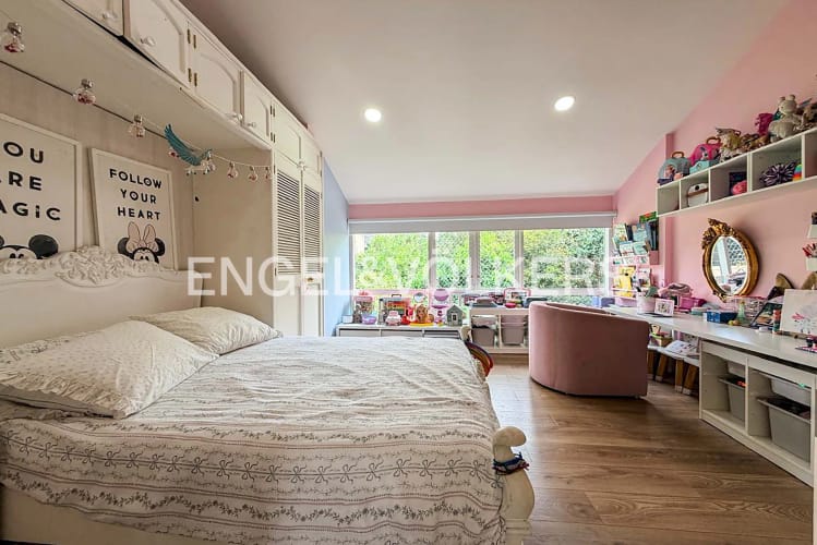 Casa de 4 alcobas en arriendo en Las Lomas No.1, Medellín, 235 m² · foto 11 de 16
