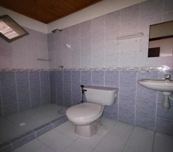 Bodega en arriendo en Casco Antiguo - Floridablanca, Floridablanca, 480 m² · foto 9 de 19