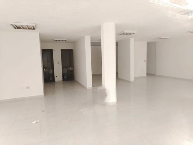 Local en arriendo en Cabecera Del Llano, Bucaramanga, 100 m² · foto 3 de 4
