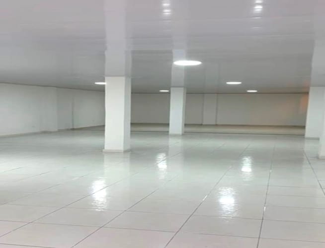 Edificio en venta en Provenza, Bucaramanga, 690 m² · foto 11 de 13