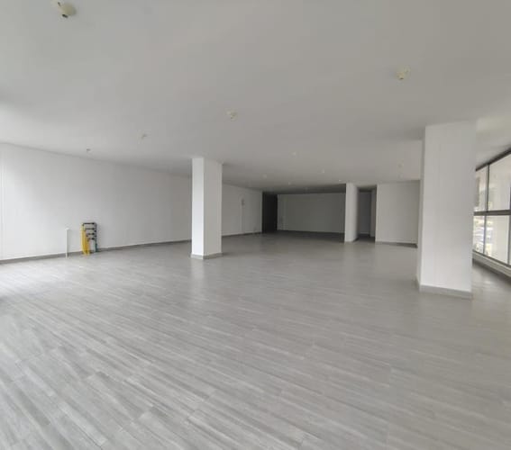Local en arriendo en Baviera, Floridablanca, 167 m² · foto 2 de 12