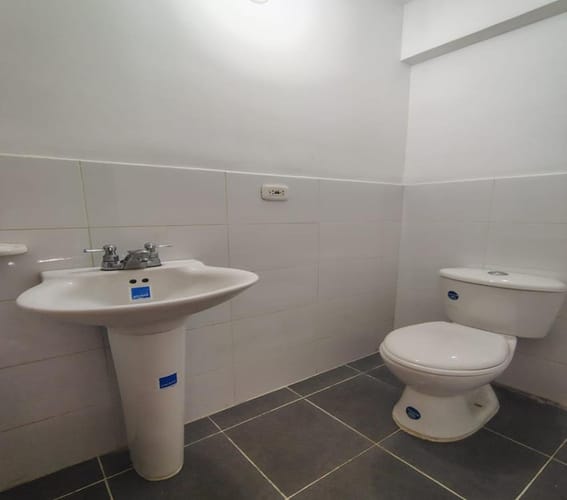 Local en arriendo en Baviera, Floridablanca, 167 m² · foto 10 de 12