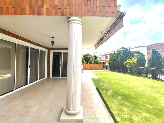 Casa de 4 alcobas en arriendo en Ruitoque, Piedecuesta, 243 m² · foto 4 de 23