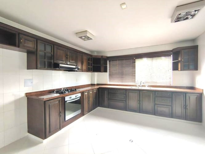 Casa de 4 alcobas en arriendo en Ruitoque, Piedecuesta, 243 m² · foto 7 de 23