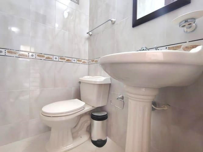 Casa de 4 alcobas en arriendo en Ruitoque, Piedecuesta, 243 m² · foto 10 de 23
