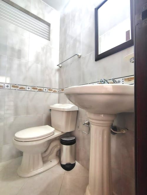 Casa de 4 alcobas en arriendo en Ruitoque, Piedecuesta, 243 m² · foto 14 de 23