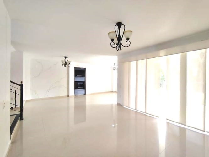Casa de 4 alcobas en arriendo en Ruitoque, Piedecuesta, 243 m² · foto 15 de 23