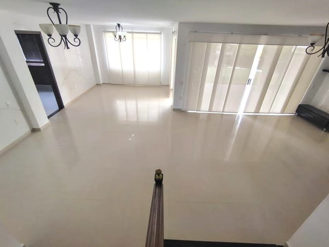 Casa de 4 alcobas en arriendo en Ruitoque, Piedecuesta, 243 m² · foto 17 de 23