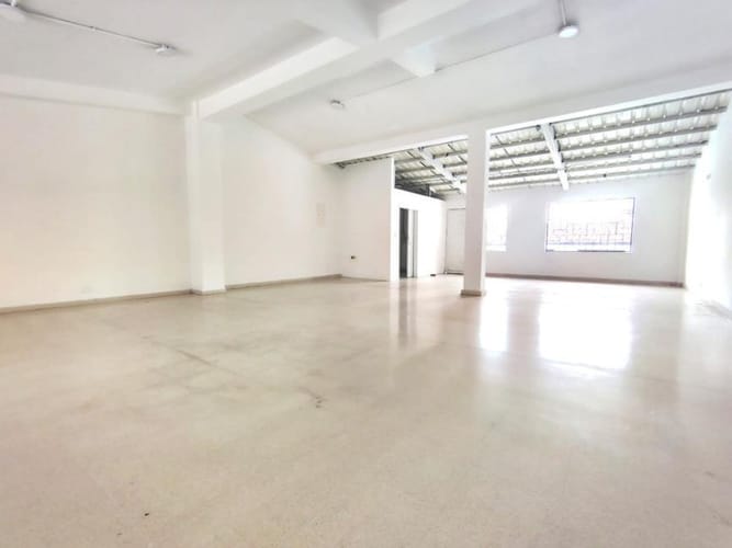 Local en arriendo en Cañaveral, Floridablanca, 97 m² · foto 3 de 11