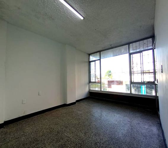 Local en arriendo en Cabecera Del Llano, Bucaramanga, 32 m² · foto 3 de 11
