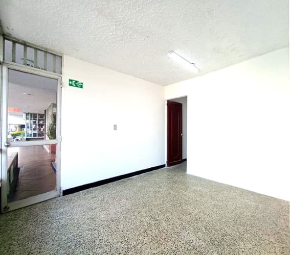 Local en arriendo en Cabecera Del Llano, Bucaramanga, 32 m² · foto 4 de 11