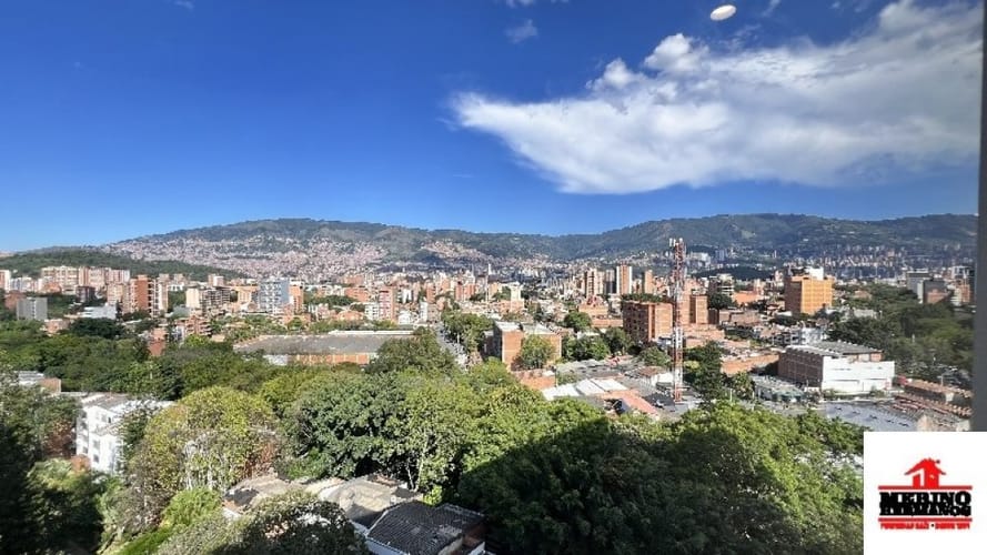 Consultorio en arriendo en Los Pinos, Medellín, 29 m² · foto 8 de 13