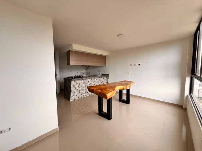 Apartamento de 2 alcobas en venta en Cerritos, Pereira, 54 m² · foto 2 de 15
