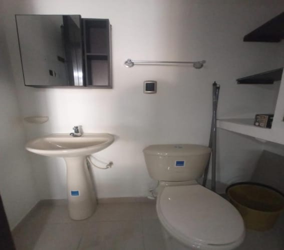 Oficina en arriendo en Garcia Rovira, Bucaramanga, 35 m² · foto 5 de 5