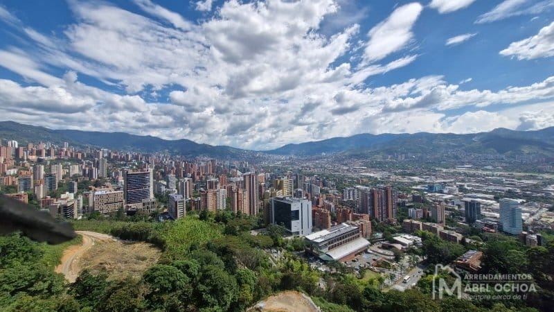 Apartamento de 2 alcobas en arriendo en Las Lomas, Medellín, 94 m² · foto 3 de 19