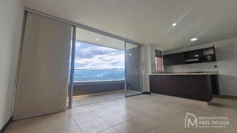 Apartamento de 2 alcobas en arriendo en Las Lomas, Medellín, 94 m² · foto 5 de 19