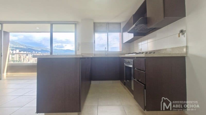 Apartamento de 2 alcobas en arriendo en Las Lomas, Medellín, 94 m² · foto 6 de 19