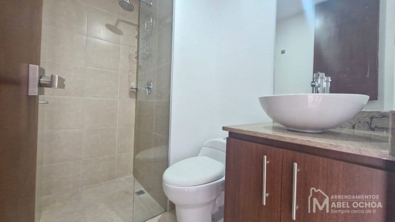 Apartamento de 2 alcobas en arriendo en Las Lomas, Medellín, 94 m² · foto 10 de 19