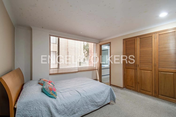 Apartamento de 3 alcobas en venta en La Carolina, Bogotá, 211 m² · foto 15 de 16
