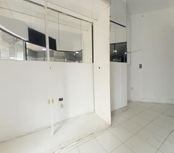 Local en arriendo en Centro, Bucaramanga, 8 m² · foto 6 de 7