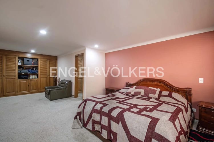Apartamento de 3 alcobas en venta en La Carolina, Bogotá, 211 m² · foto 11 de 16
