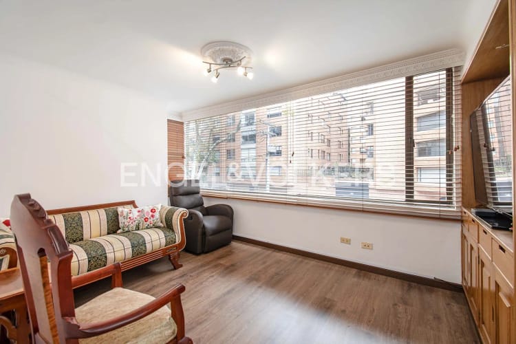 Apartamento de 3 alcobas en venta en La Carolina, Bogotá, 211 m² · foto 6 de 16