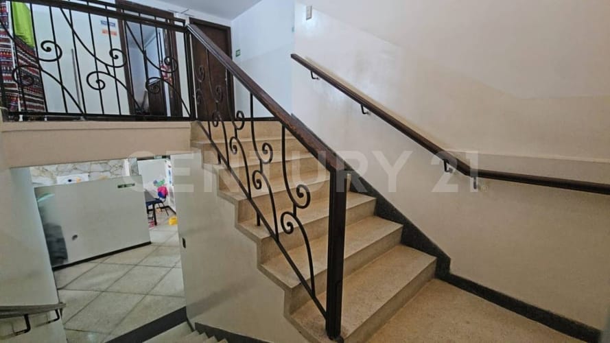 Casa de 4 alcobas en venta en Santa Rita, Cali, 345 m² · foto 10 de 21