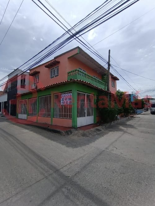 Casa de 5 alcobas en venta en La Victoria, Cúcuta, 123 m² · foto 2 de 24
