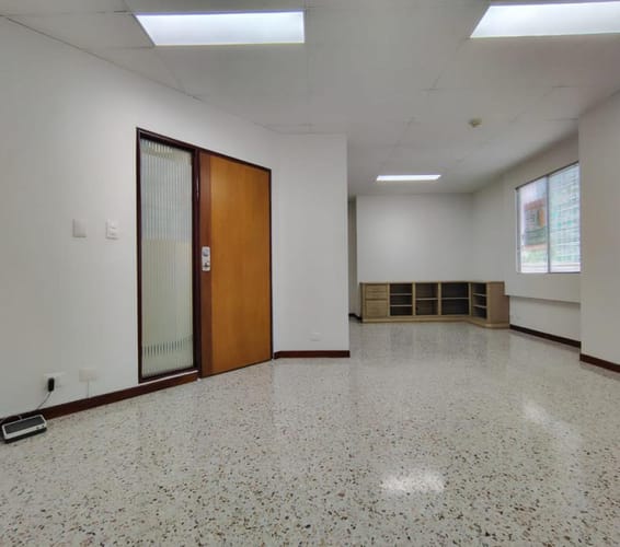 Oficina en arriendo en Bolivar, Bucaramanga, 30 m² · foto 4 de 10