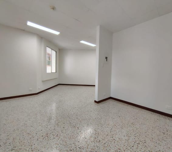 Oficina en arriendo en Bolivar, Bucaramanga, 30 m² · foto 8 de 10