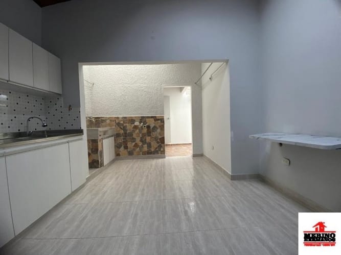 Casa de 4 alcobas en arriendo en Florida Nueva, Medellín, 197 m² · foto 10 de 23